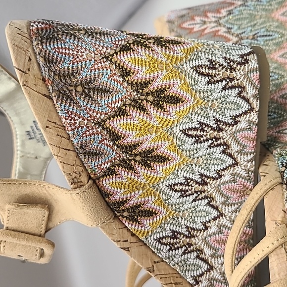 Anne Klein Colorful Patterned Wedge Sandals "Fionn" size 8.5 NWOT - Picture 3 of 12